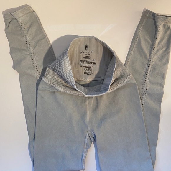Free People Good Karma High Rise HR 7/8 Length Leggings in Dove Grey NWOT XS/S - Picture 2 of 14